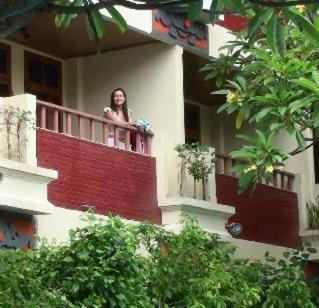 Garden Hotel 2*