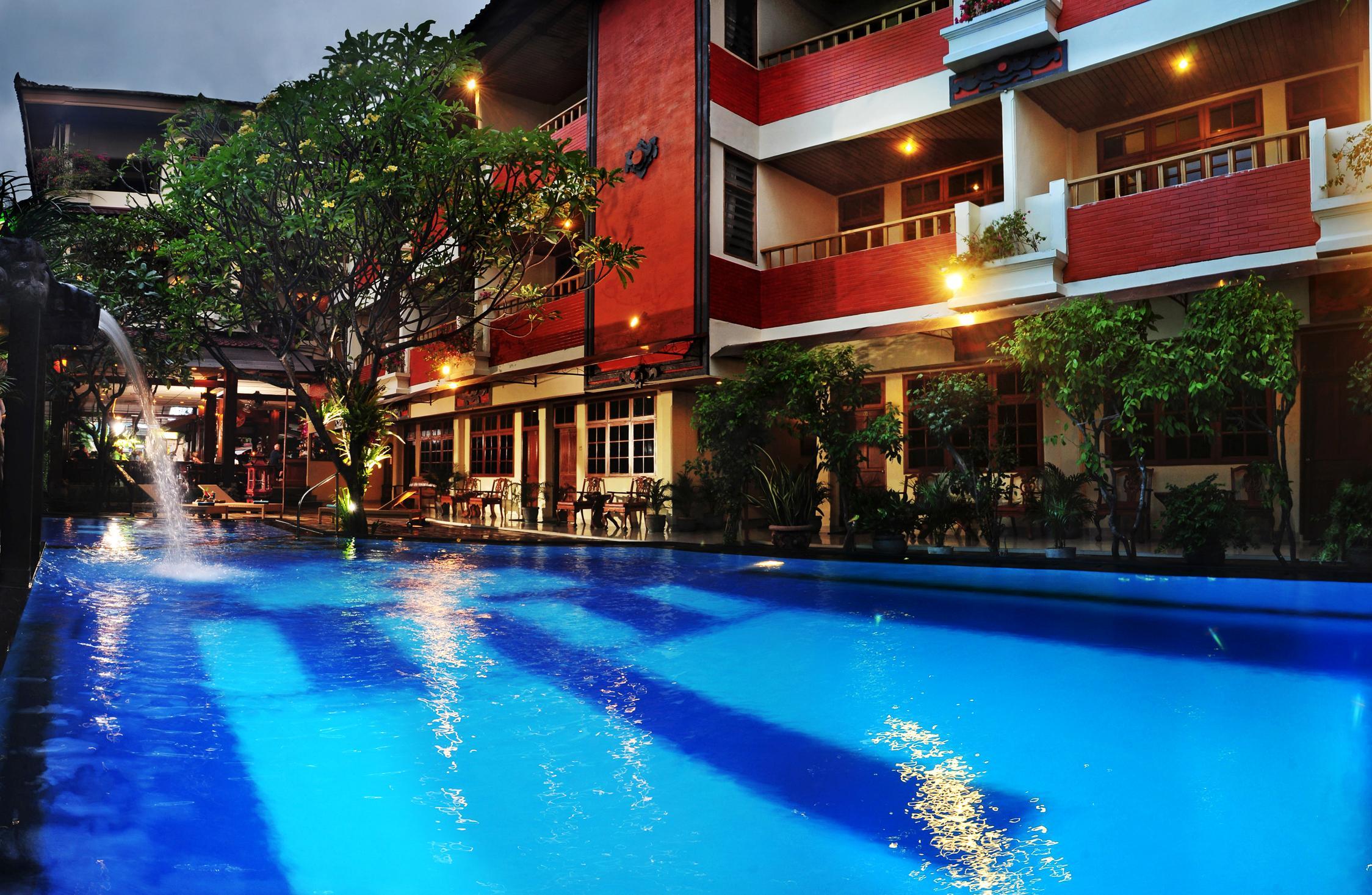 Garden Hotel 2*
