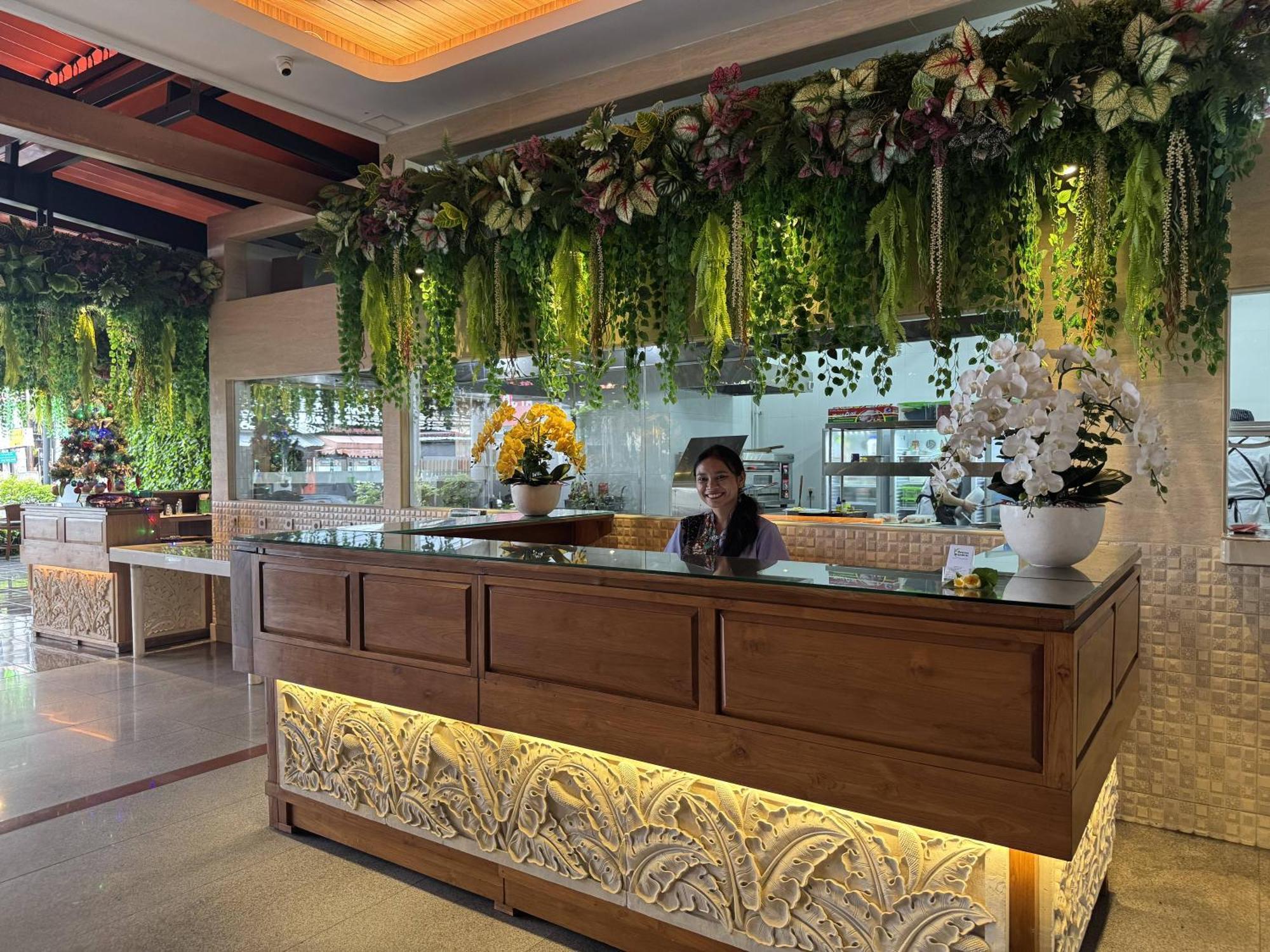 Garden Hotel