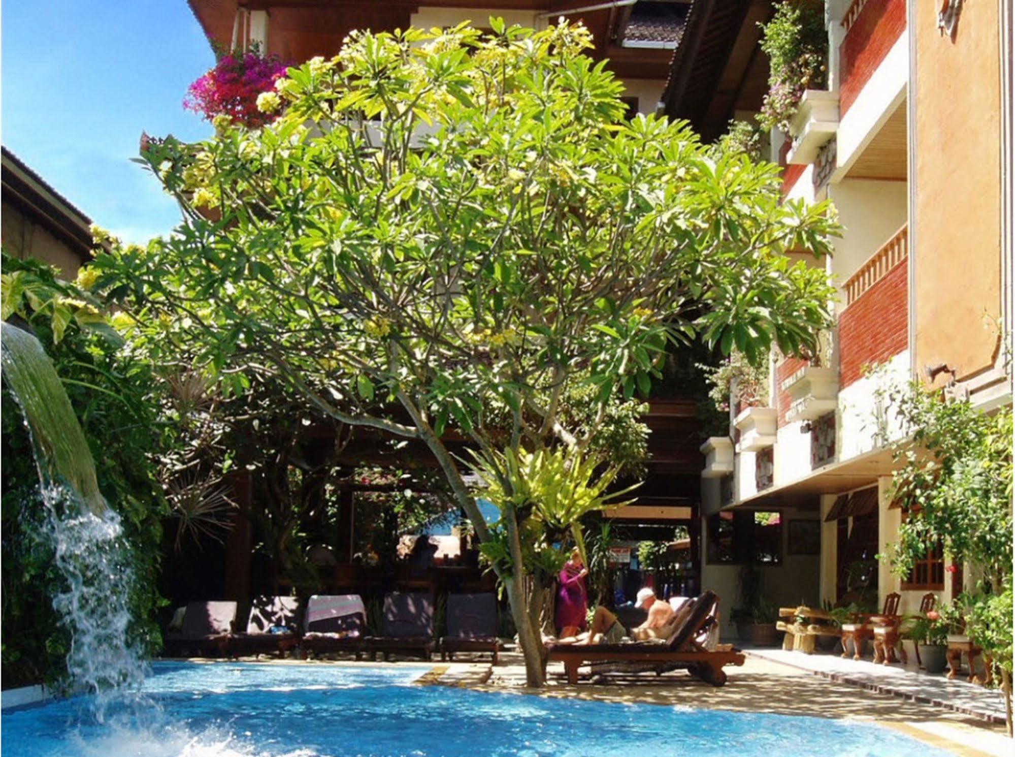 Garden Hotel